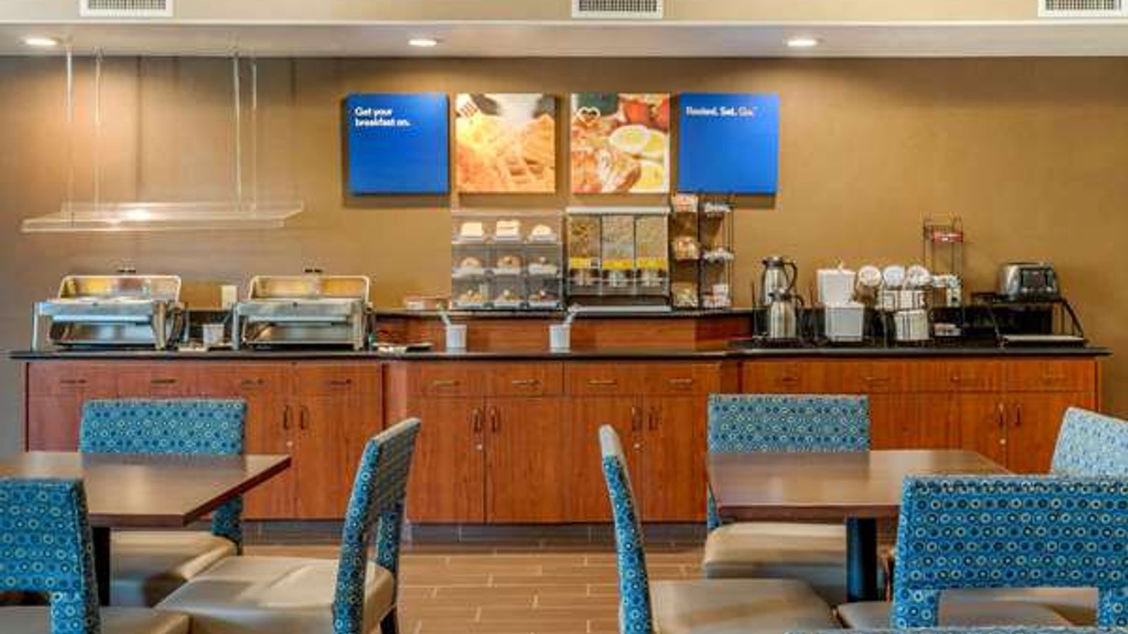 Photo of Comfort Inn & Suites Galt - Lodi North