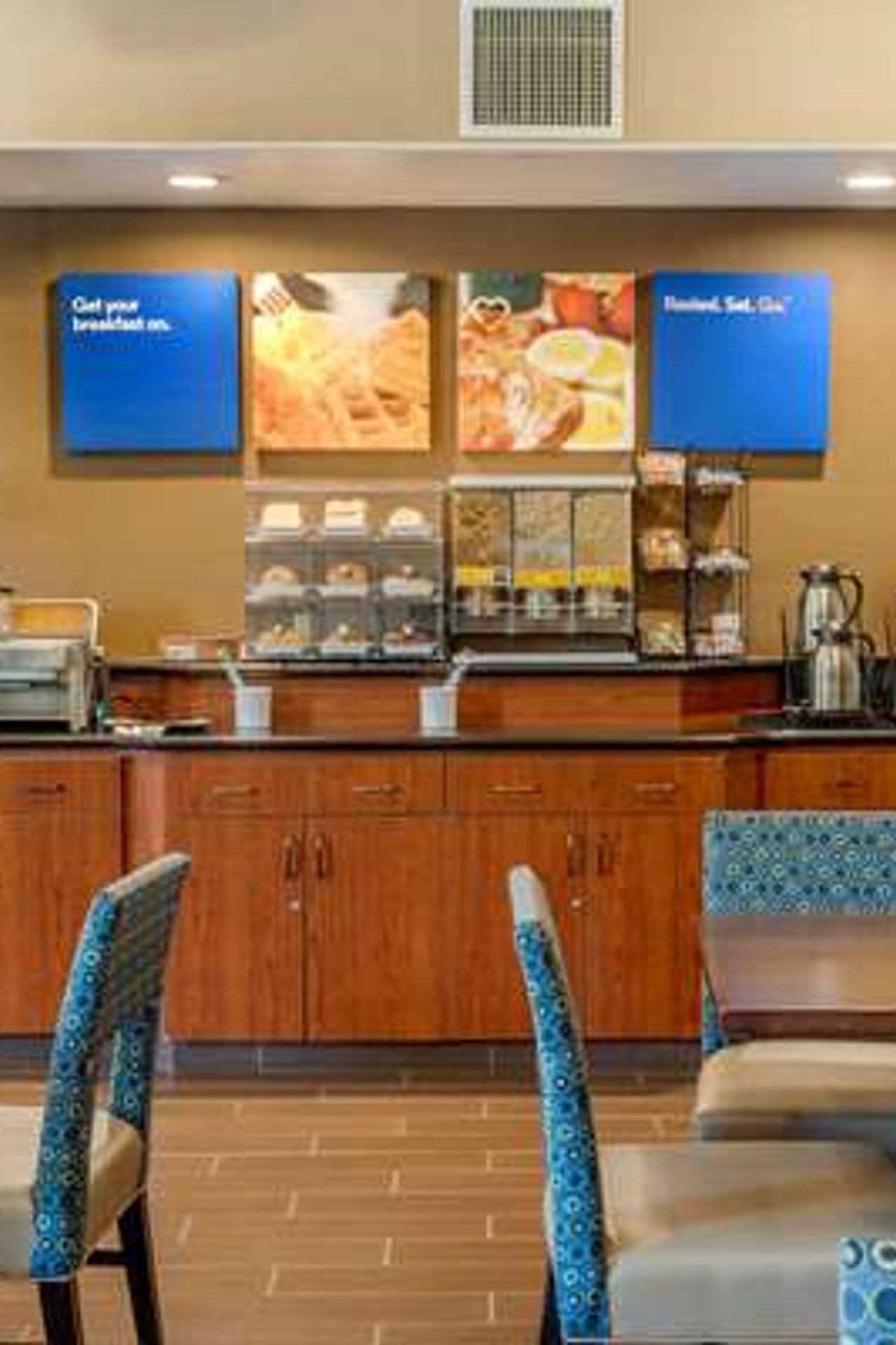 Photo of Comfort Inn & Suites Galt - Lodi North