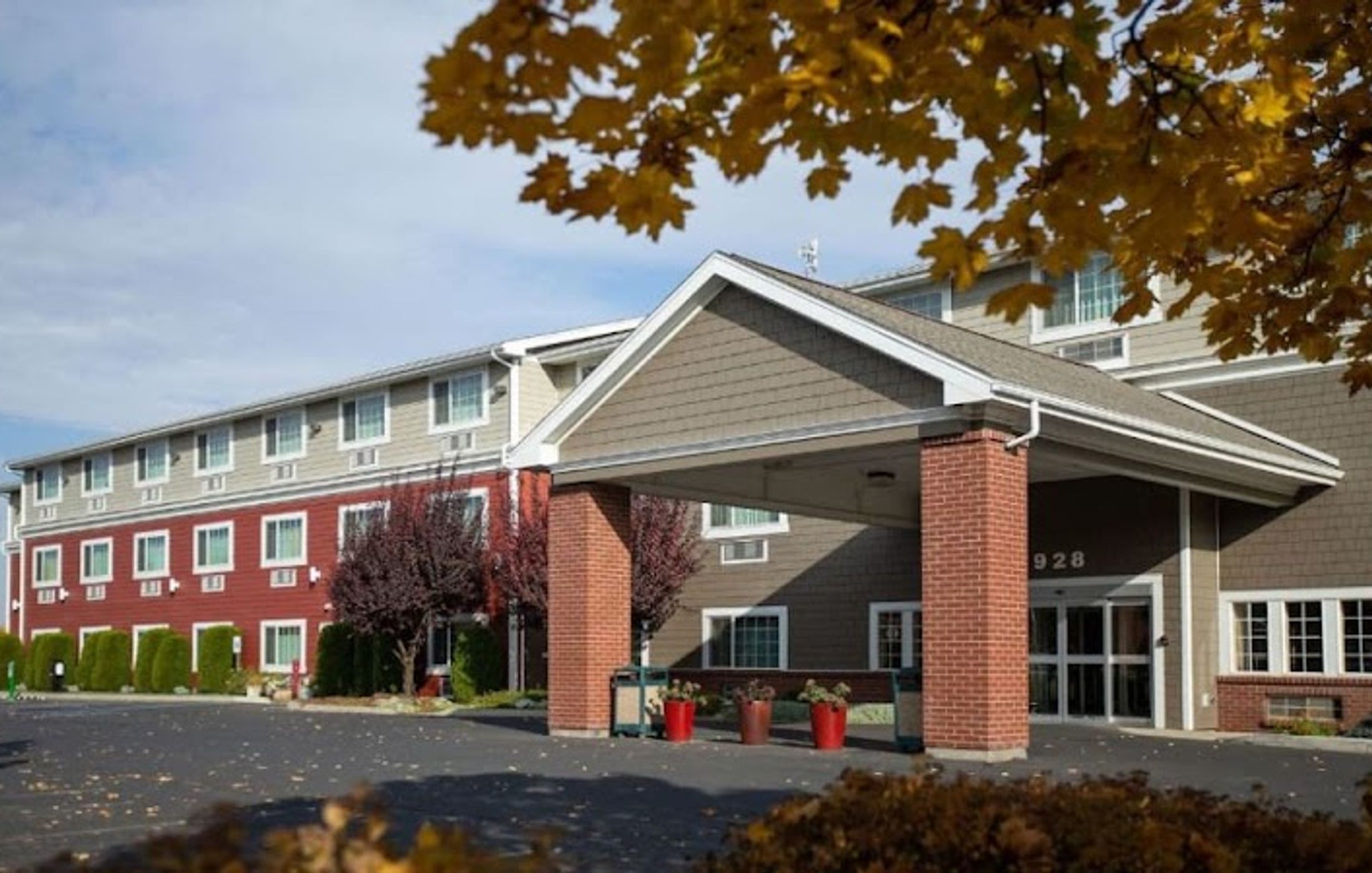 Coast Hilltop Inn
