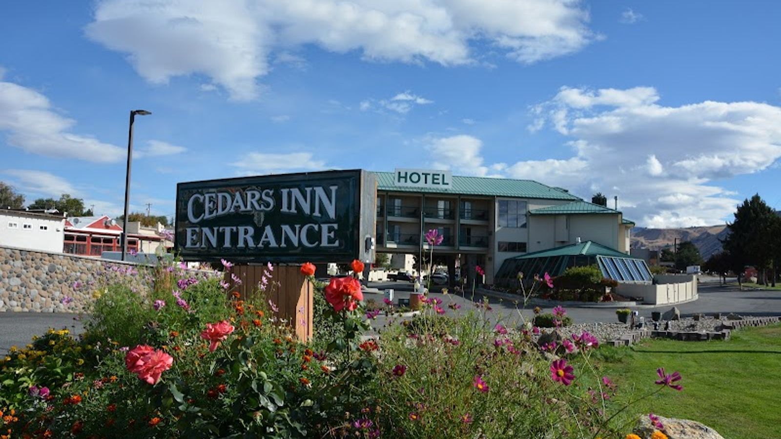 Cedars Inn
