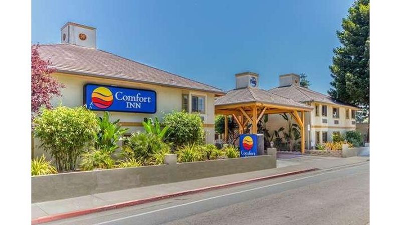 Photo of Comfort Inn Santa Cruz North