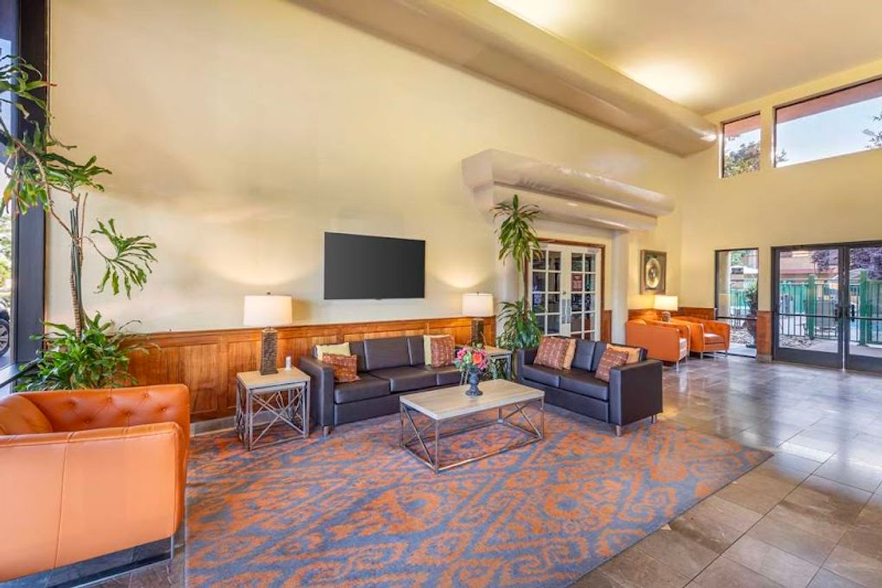 Photo of Best Western Plus Orchid Hotel & Suites