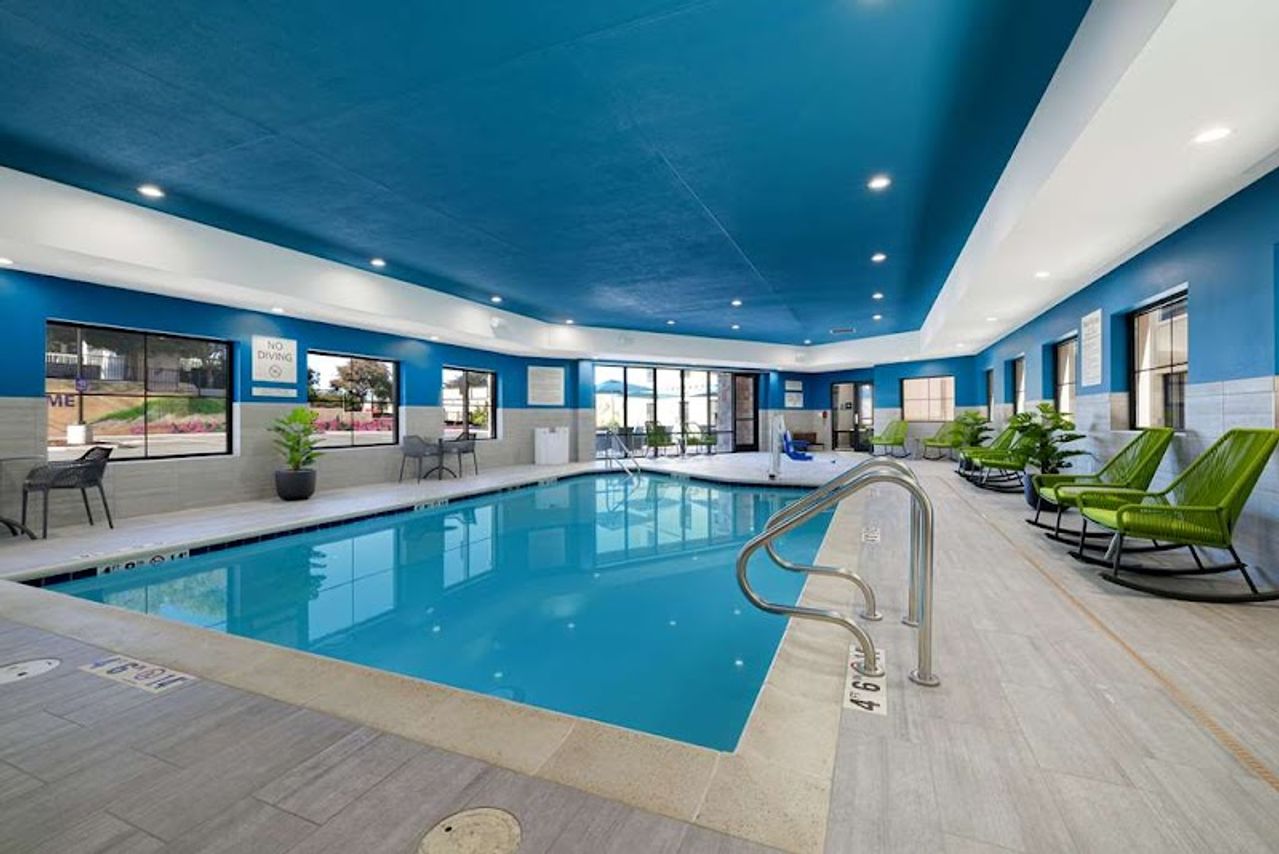 Photo of Hampton Inn & Suites Marina - Indoor Pool