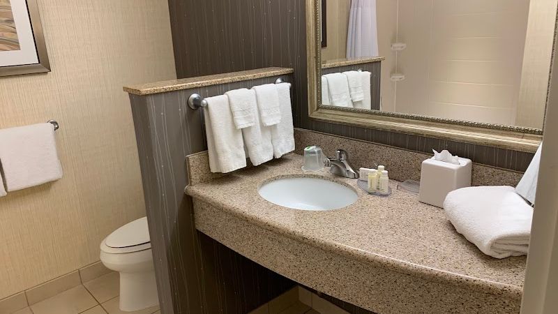 Photo of Courtyard Merced - Bathroom