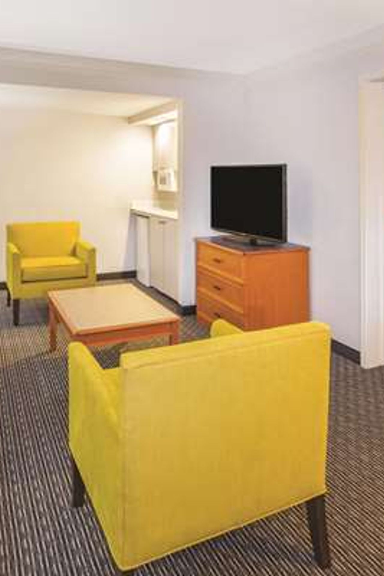 Photo of Howard Johnson by Wyndham Sacramento Downtown