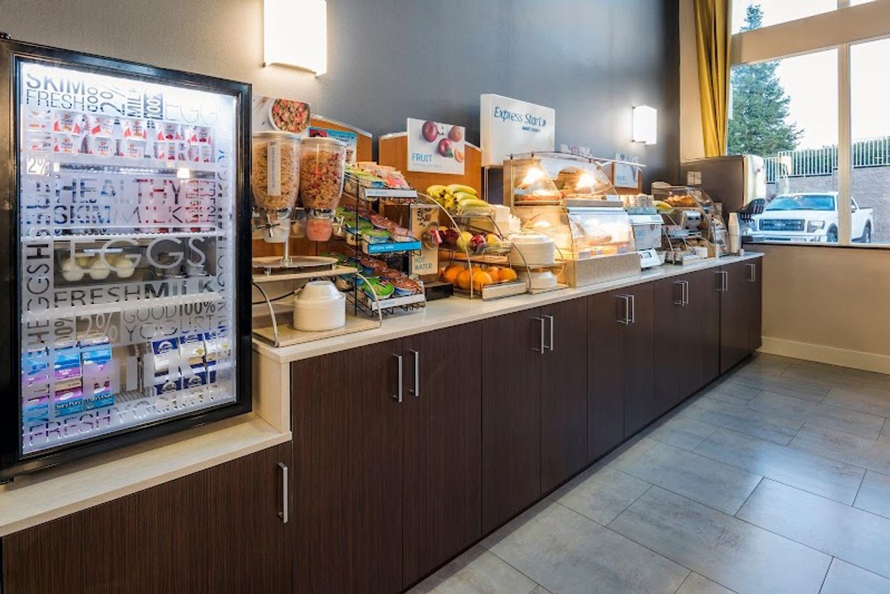 Photo of Holiday Inn Express & Suites Livermore by IHG