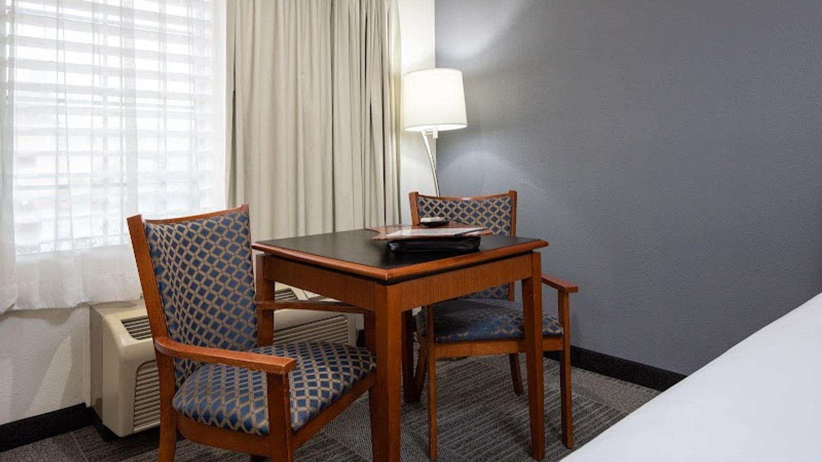 Photo of Atherton Park Inn & Suites Redwood City