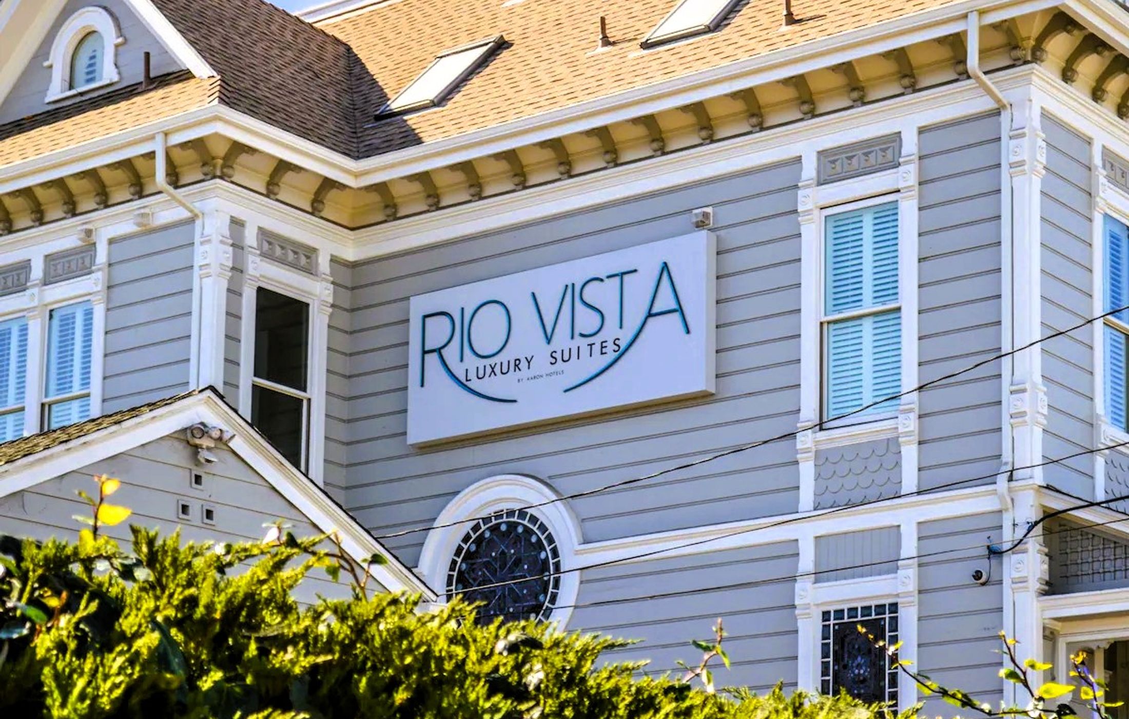 Rio Vista Inn & Suites