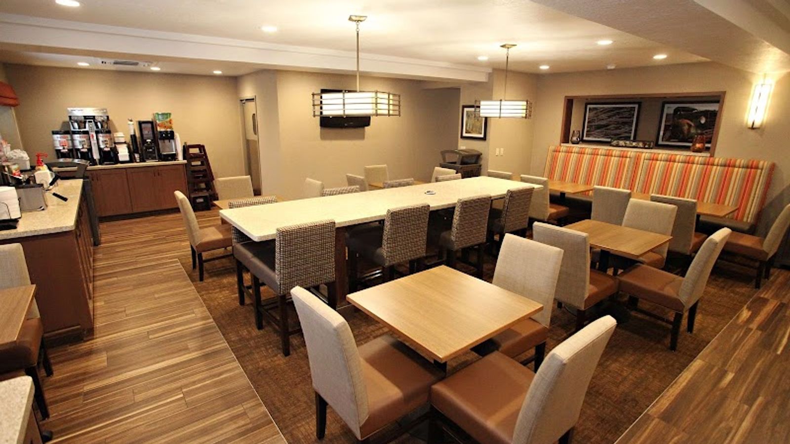 Photo of Best Western Plus CottonTree Inn