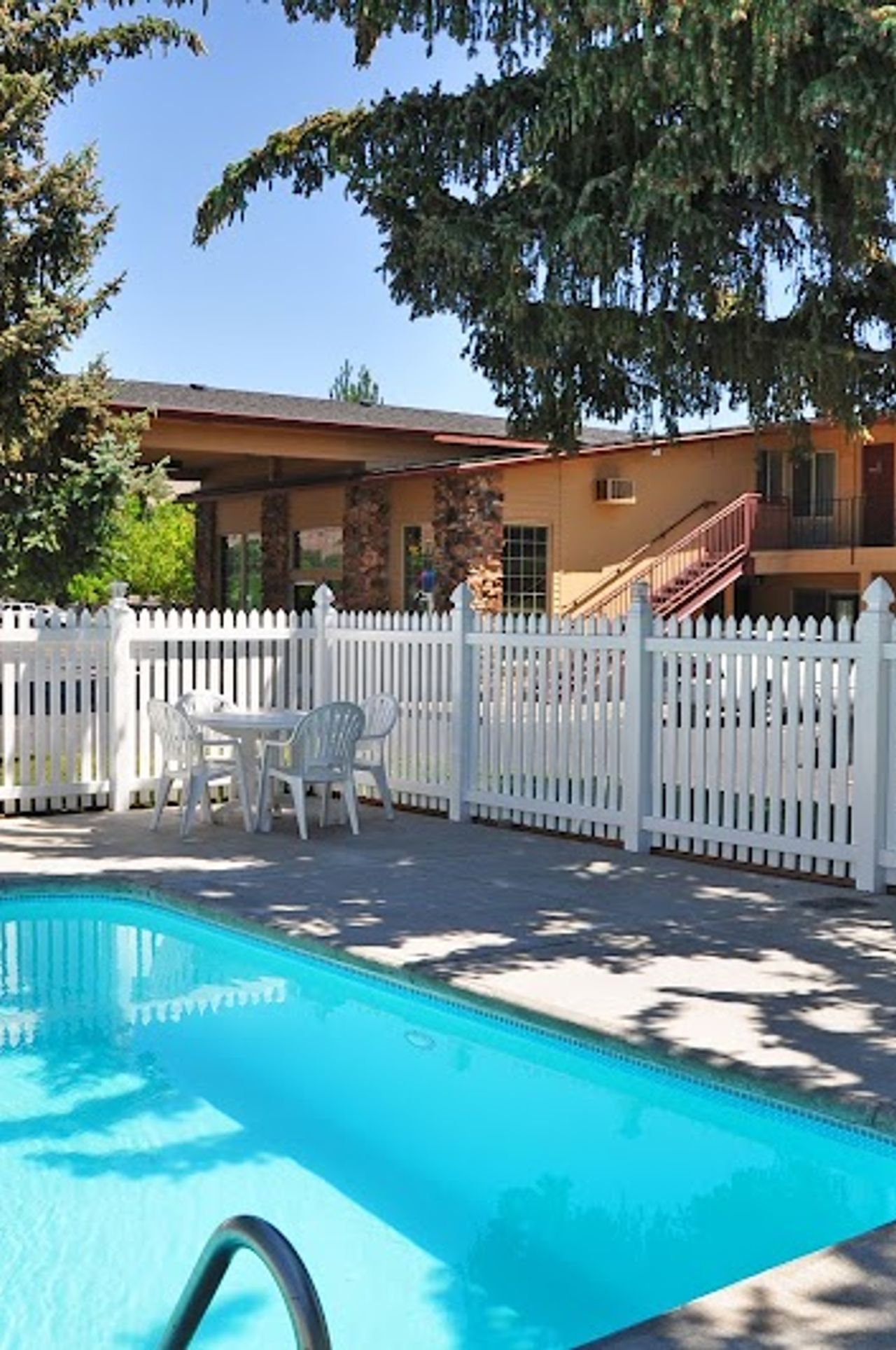 Photo of Cimarron Inn Klamath Falls