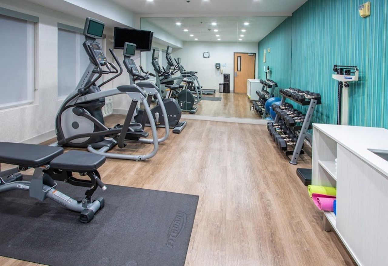 Photo of Holiday Inn Express & Suites Roseville - Galleria Area, an IHG Hotel