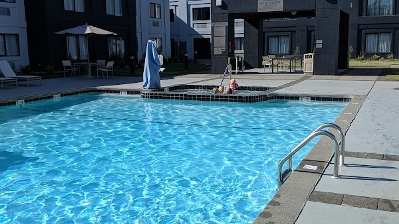 Photo of Country Inn & Suites by Radisson, Seattle-Bothell, WA