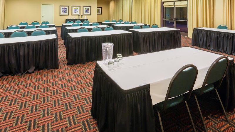 Photo of Holiday Inn Express Roseburg, an IHG Hotel