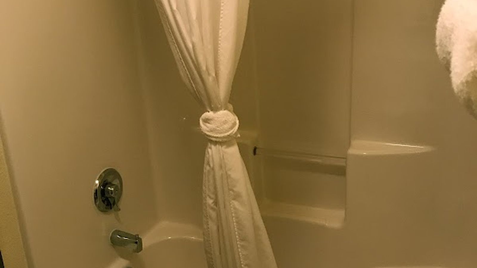 Photo of FairBridge Inn & Suites - Bathroom