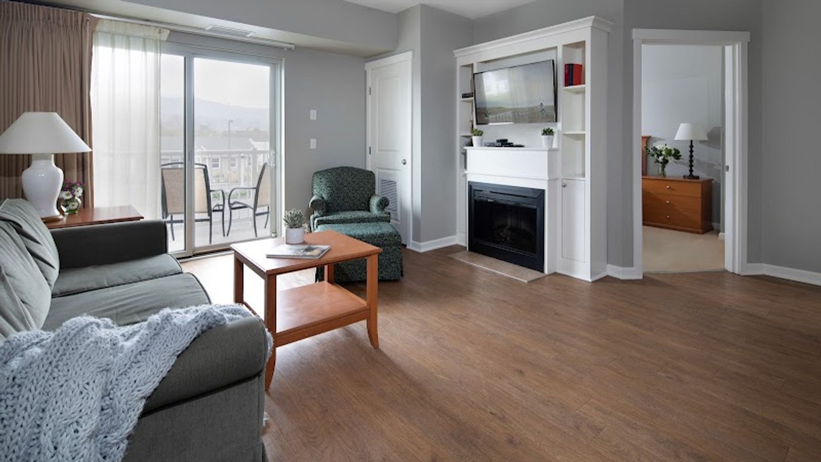 Photo of Rivertide Suites Hotel