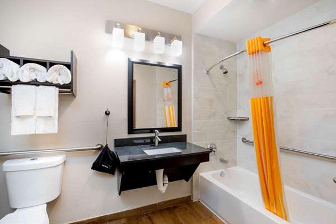 Photo of La Quinta Inn by Wyndham Livermore