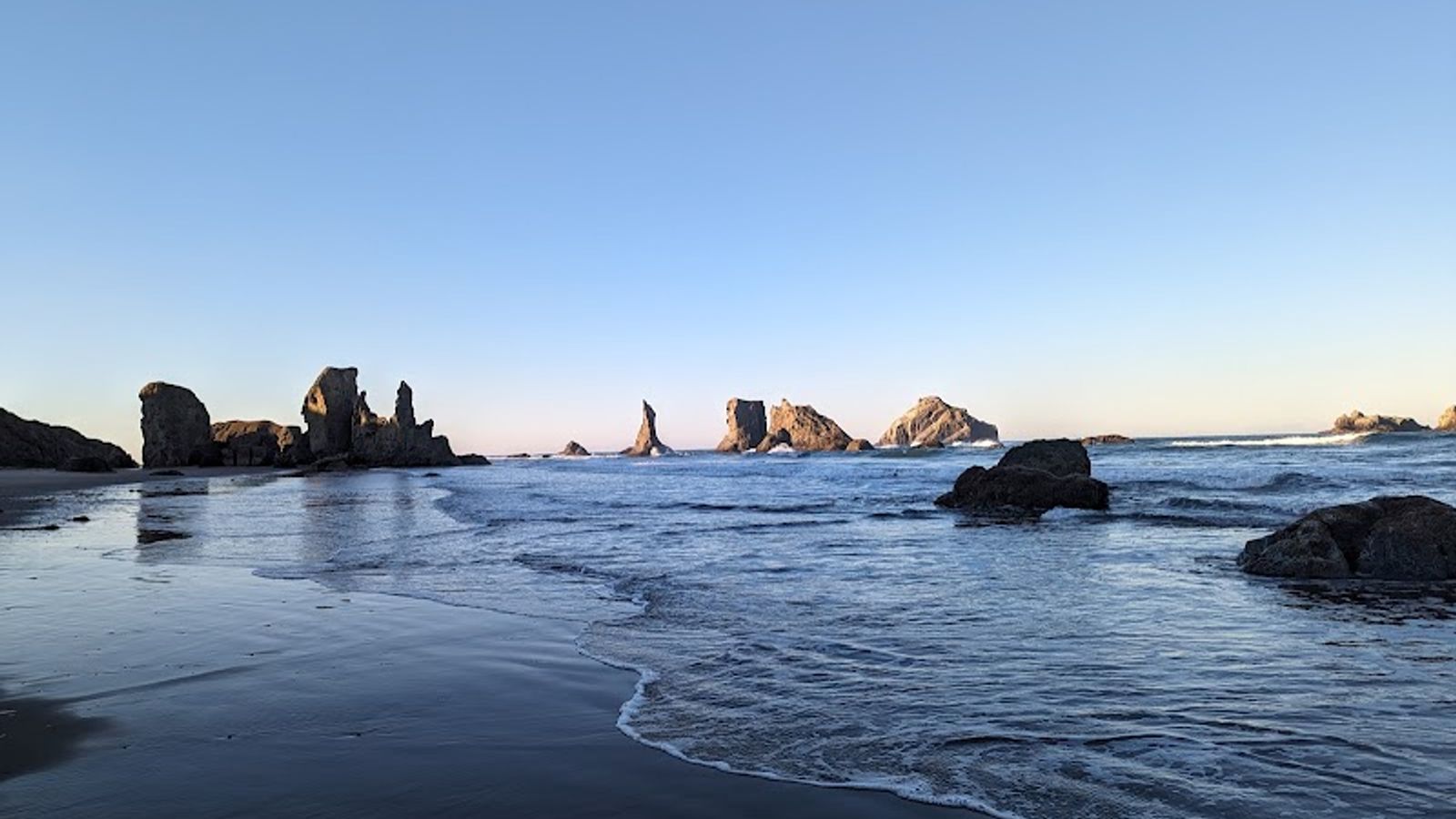 Photo of Sunset Oceanfront Lodging