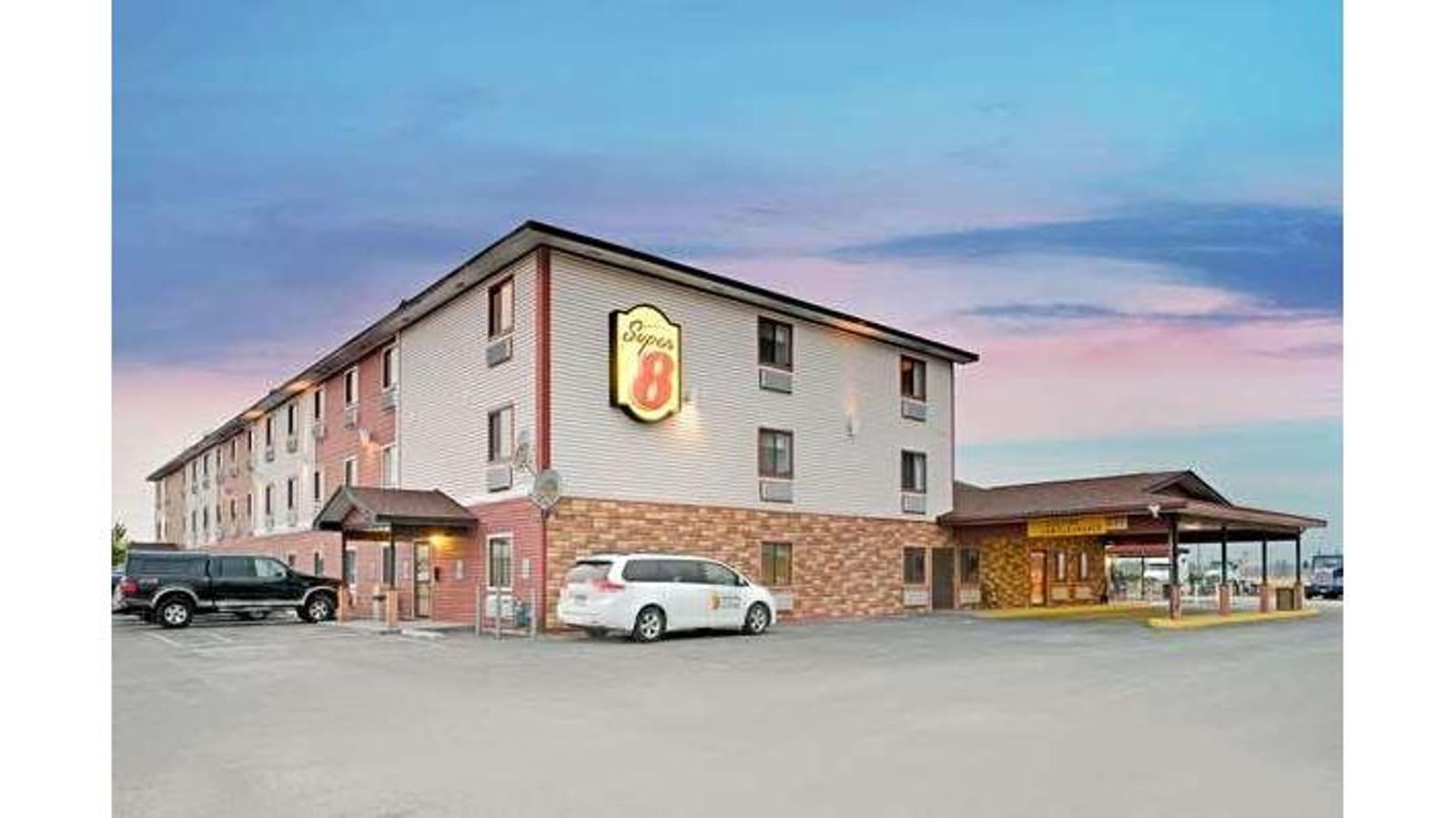 Super 8 by Wyndham Spokane/West