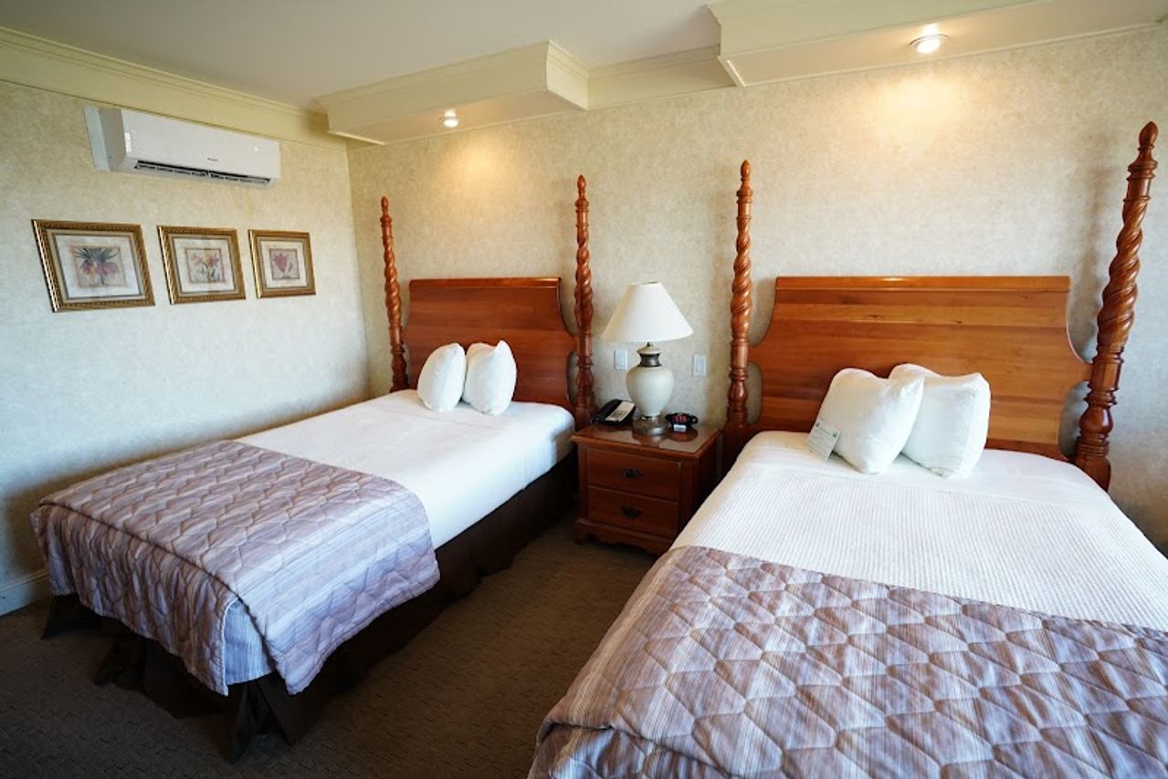 Photo of Bay Landing Hotel