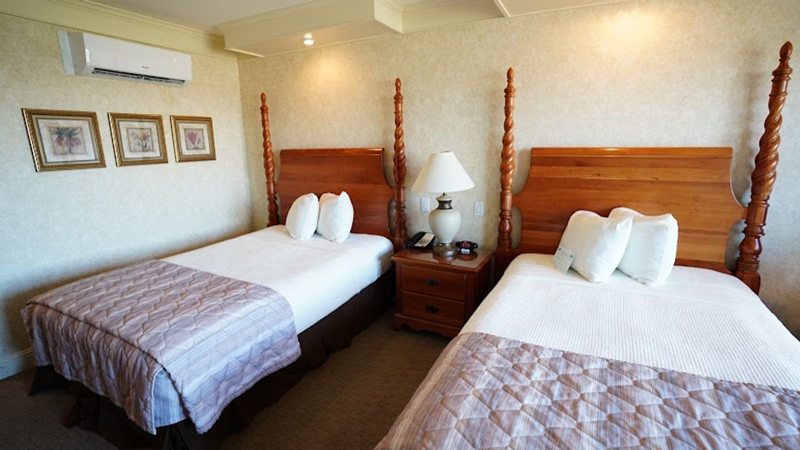 Photo of Bay Landing Hotel