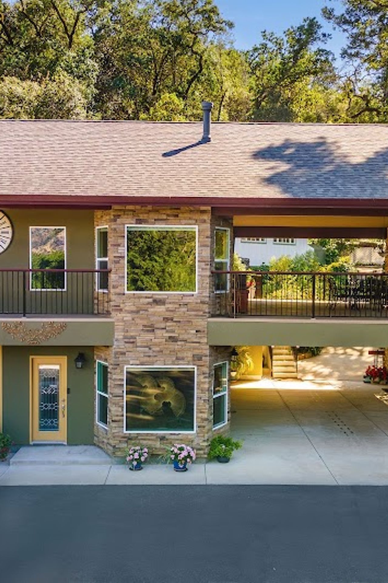Photo of Potter's Foothill House B&B