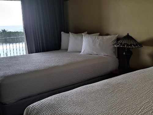 Photo of Seahorse Oceanfront Lodging