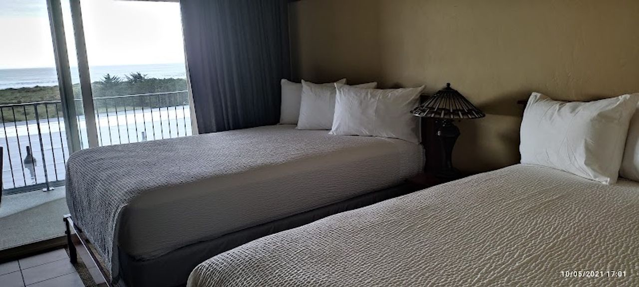 Photo of Seahorse Oceanfront Lodging