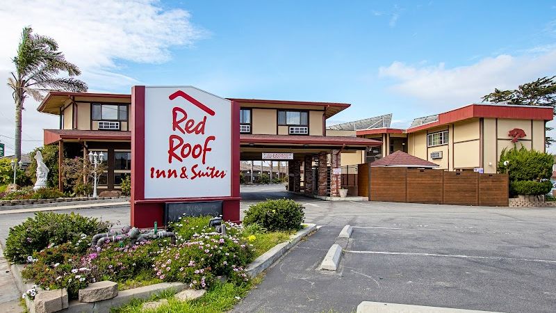 Red Roof Inn & Suites Monterey
