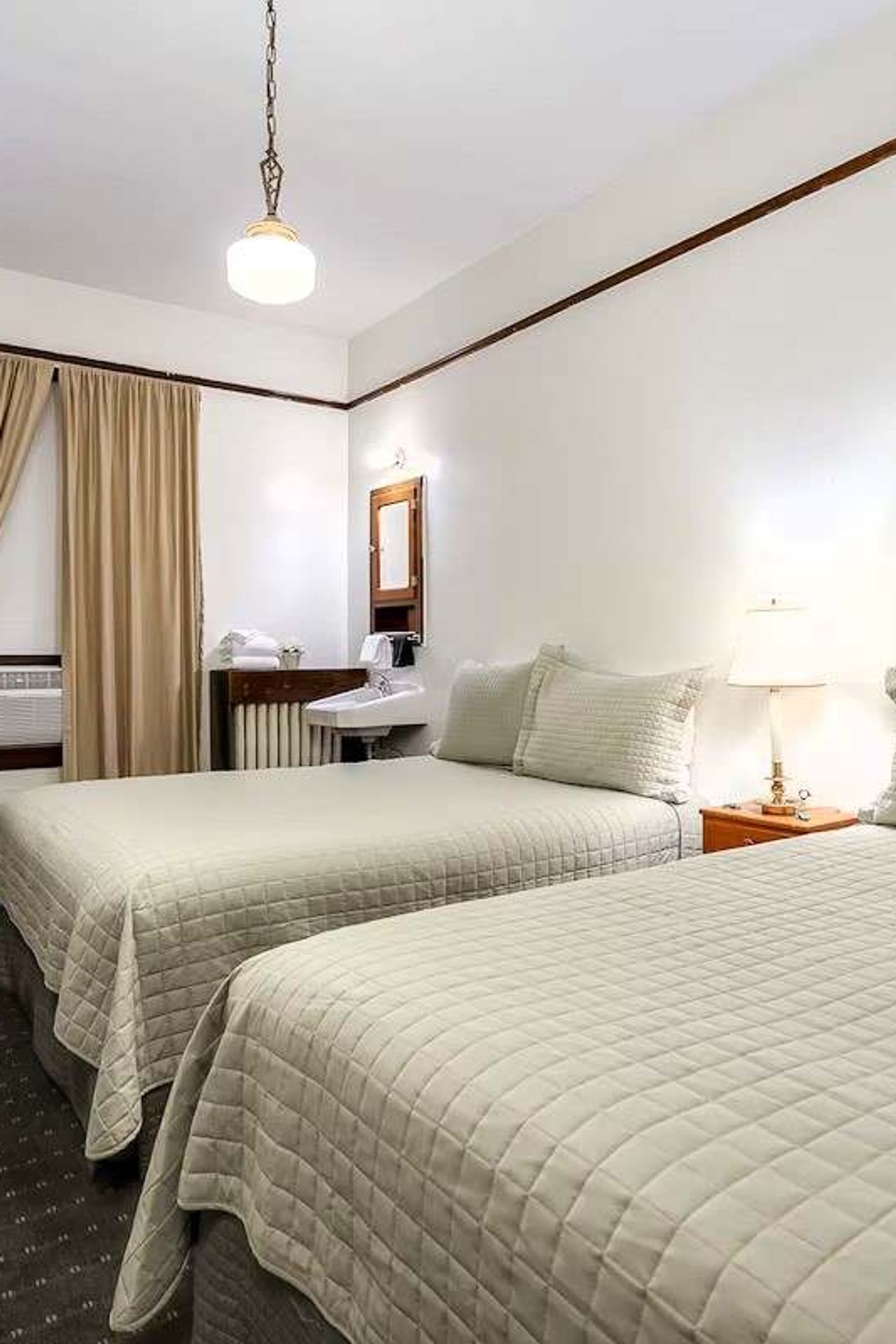 Ryan Hotel - Standard Double Room