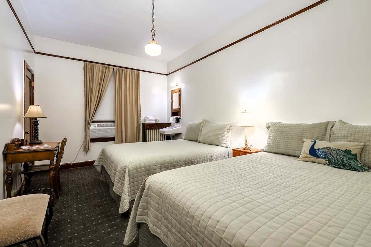 Ryan Hotel - Standard Double Room