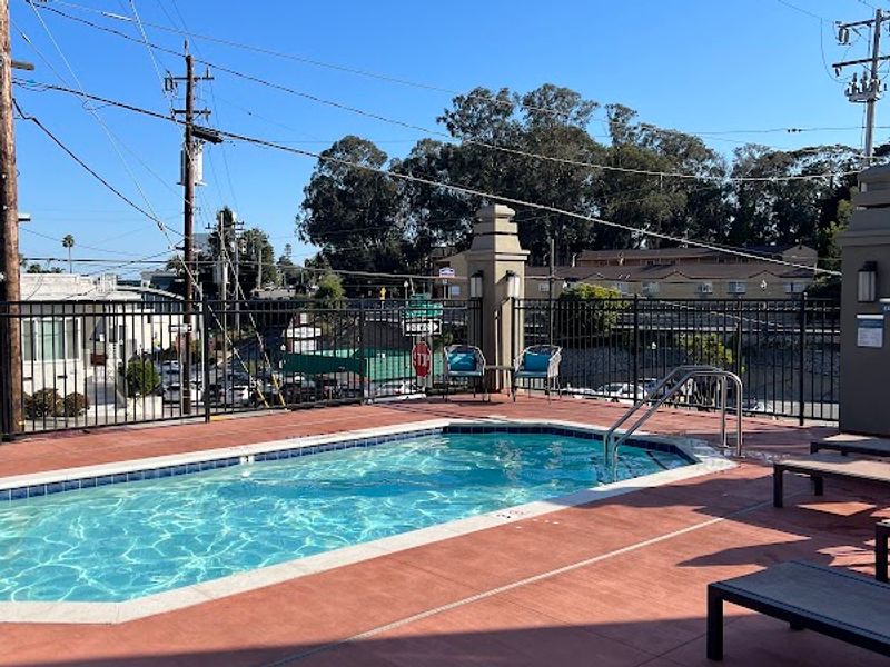 Photo of La Quinta Inn & Suites by Wyndham Santa Cruz