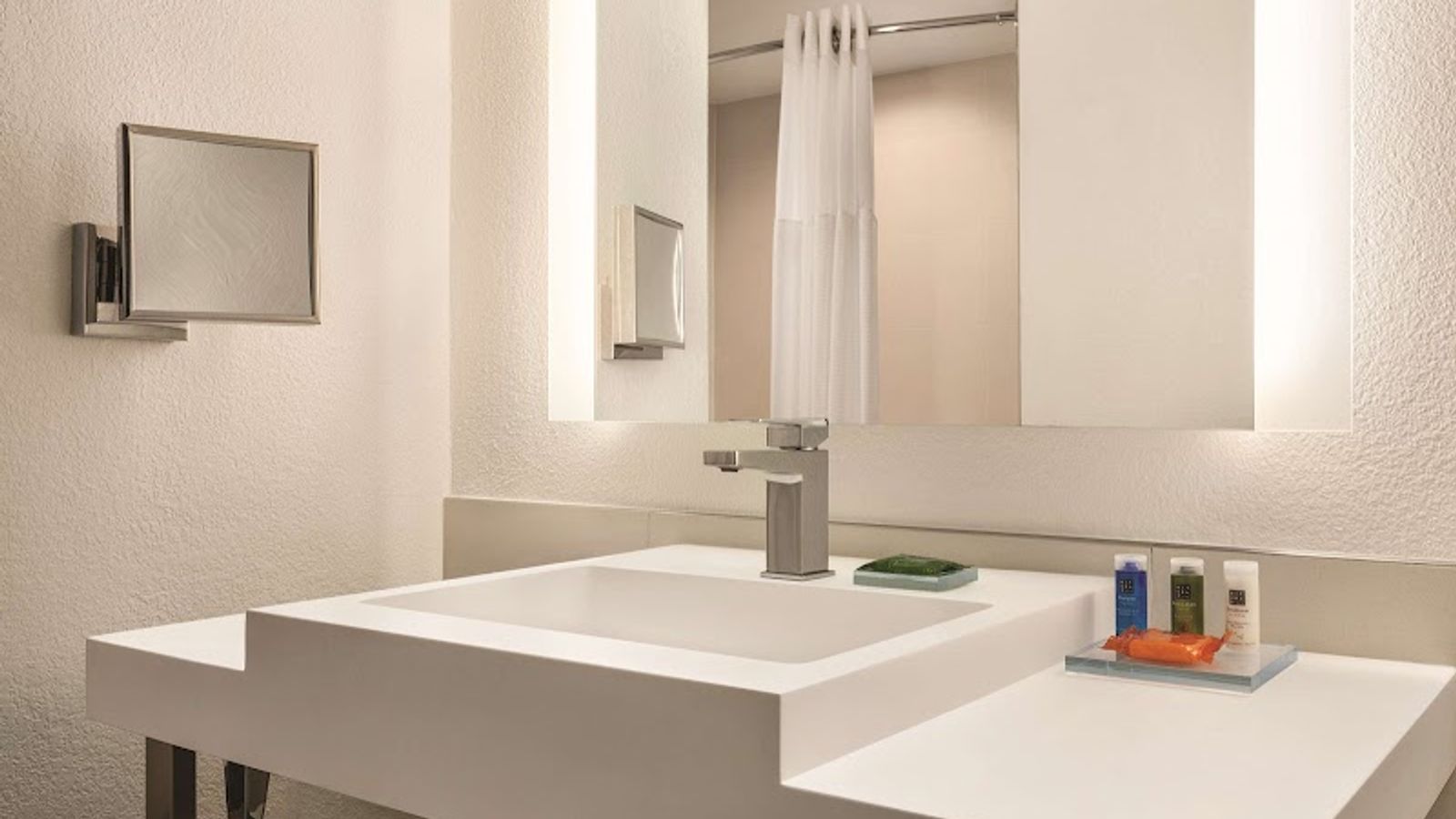 Photo of Radisson Hotel Sunnyvale - Silicon Valley