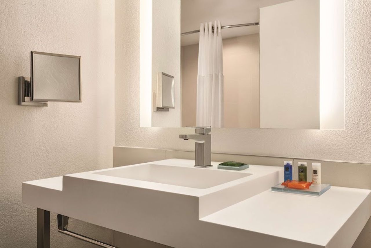 Photo of Radisson Hotel Sunnyvale - Silicon Valley