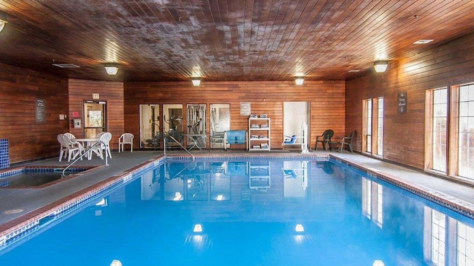 Photo of Comfort Inn & Suites