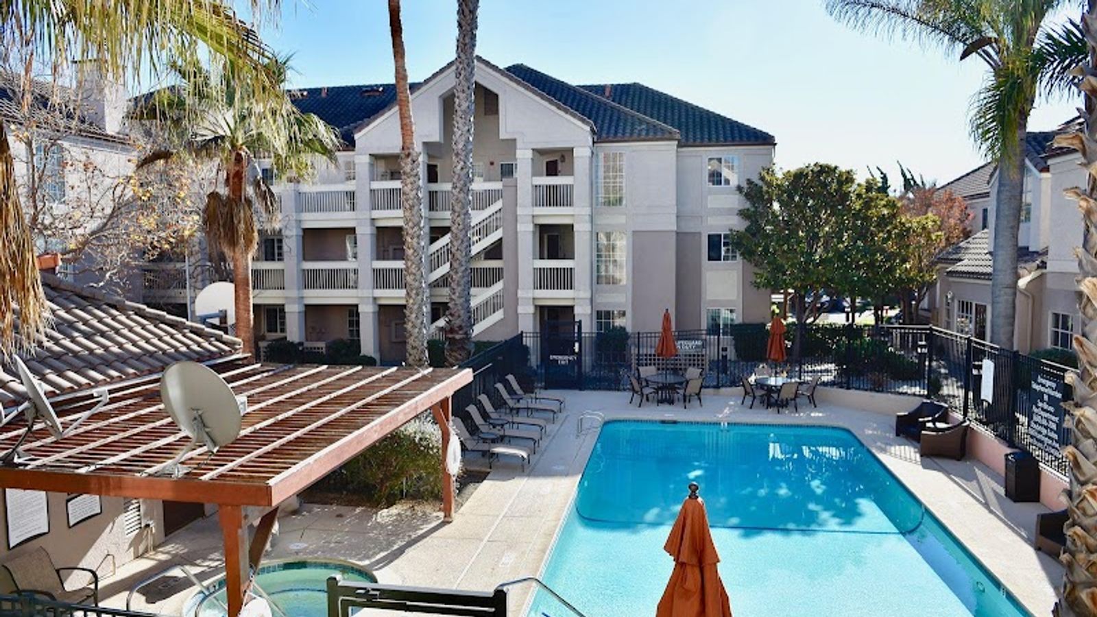 Photo of Sonesta ES Suites San Francisco Airport San Bruno - Pool, sun loungers