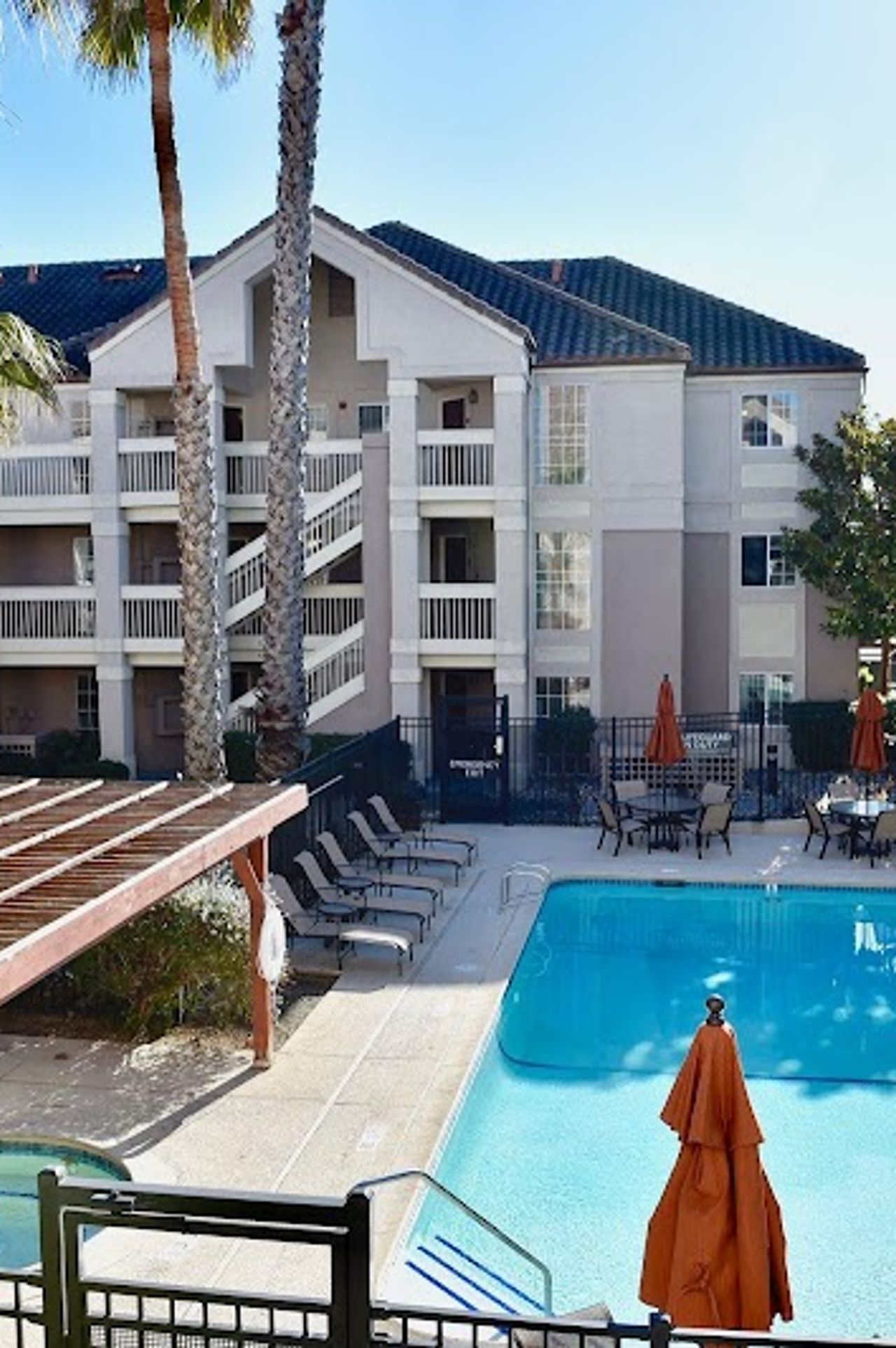 Photo of Sonesta ES Suites San Francisco Airport San Bruno - Pool, sun loungers
