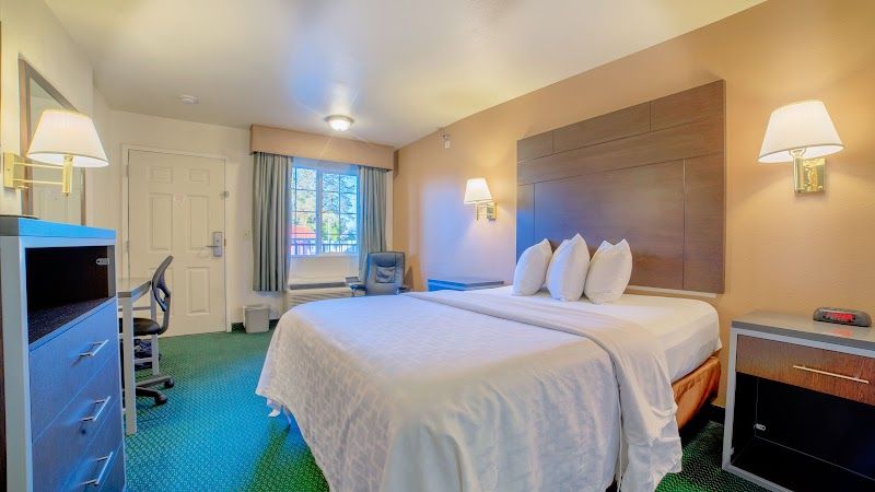 Photo of Turlock Inn