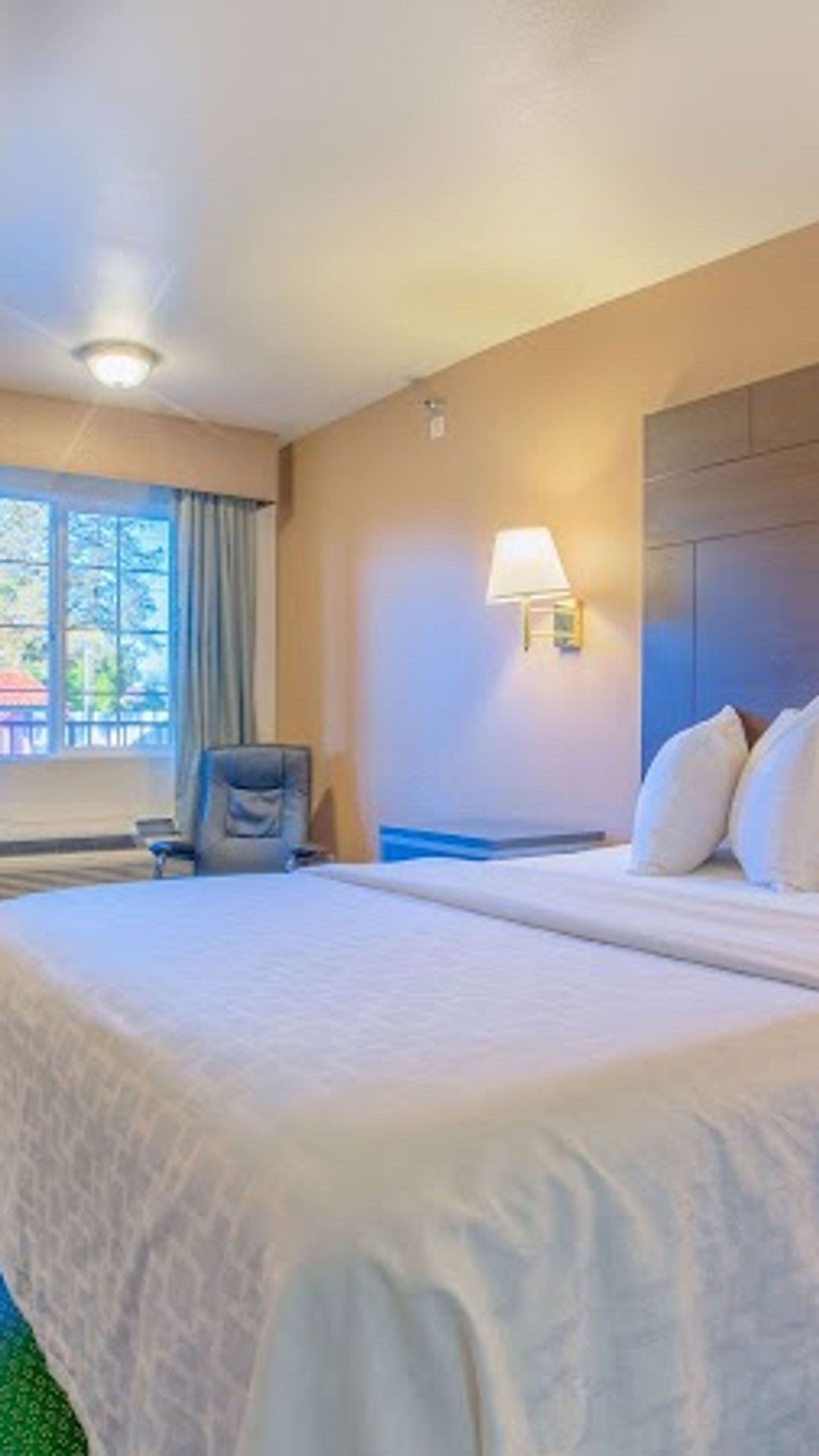 Photo of Turlock Inn