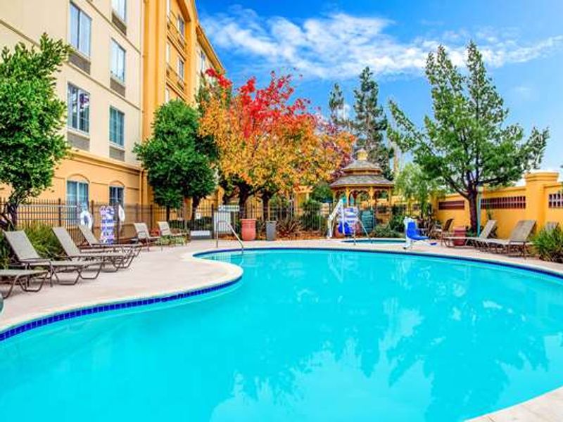 Photo of La Quinta Inn & Suites by Wyndham Fremont / Silicon Valley