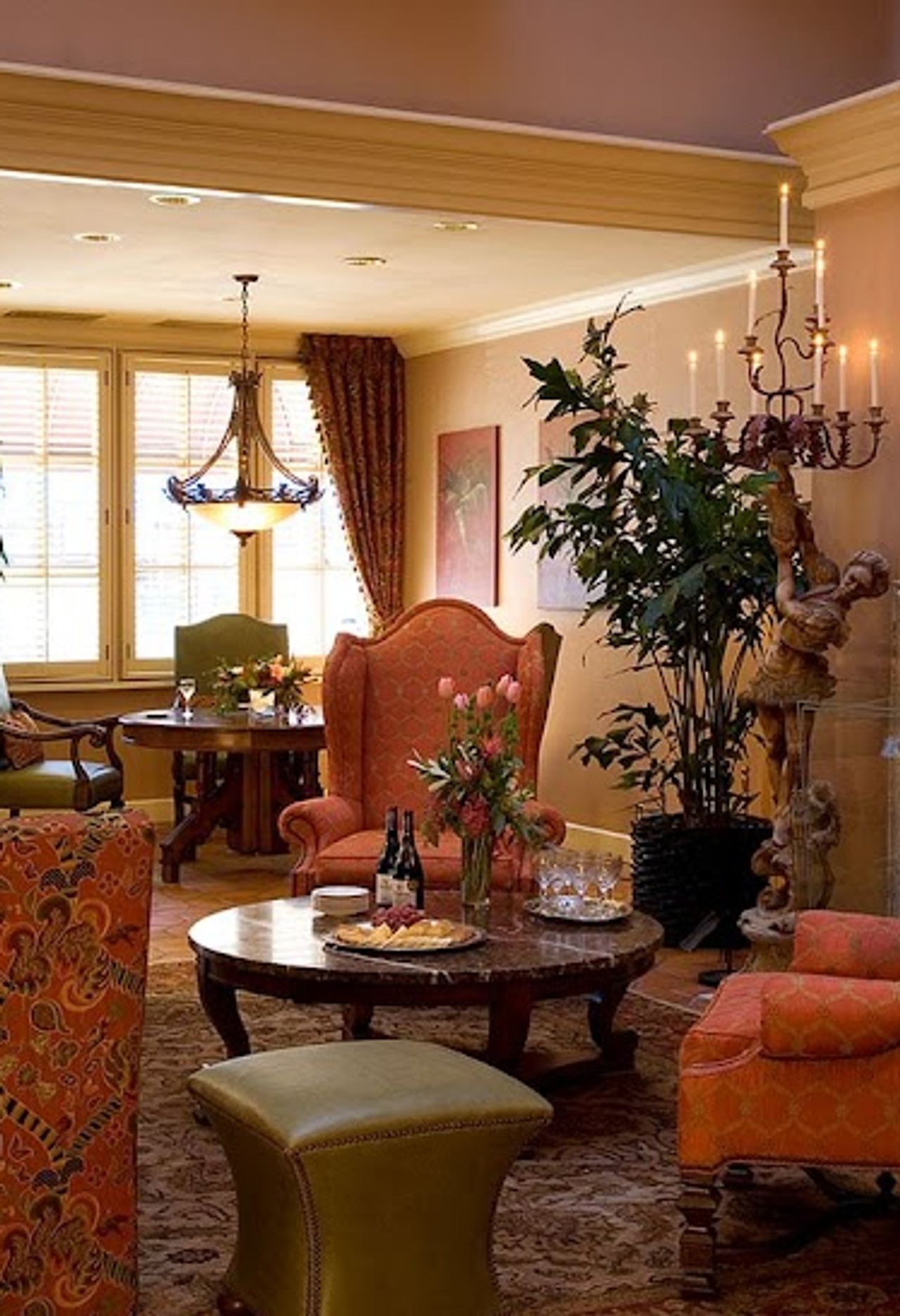 Photo of Spindrift Inn - Hotel Lobby