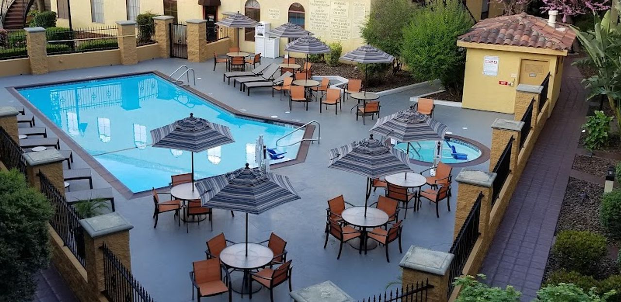 Photo of Best Western Plus Heritage Inn