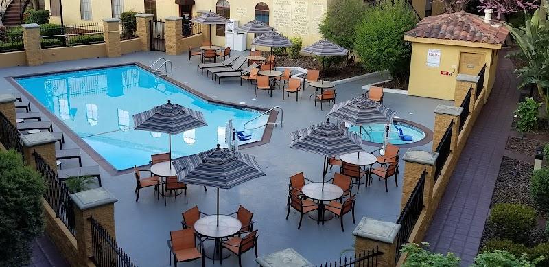 Photo of Best Western Plus Heritage Inn