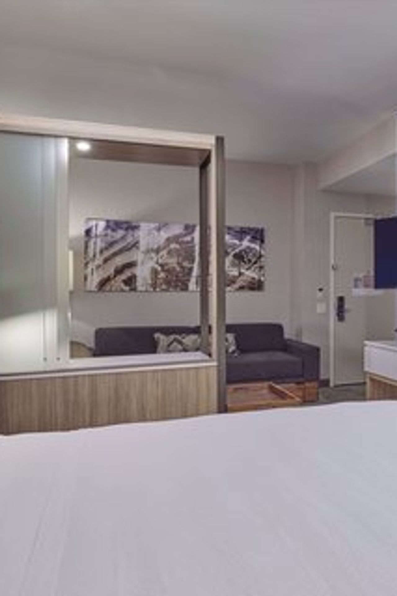 Photo of SpringHill Suites Medford Airport