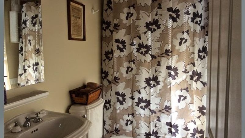 Photo of Crosby House Bed & Breakfast