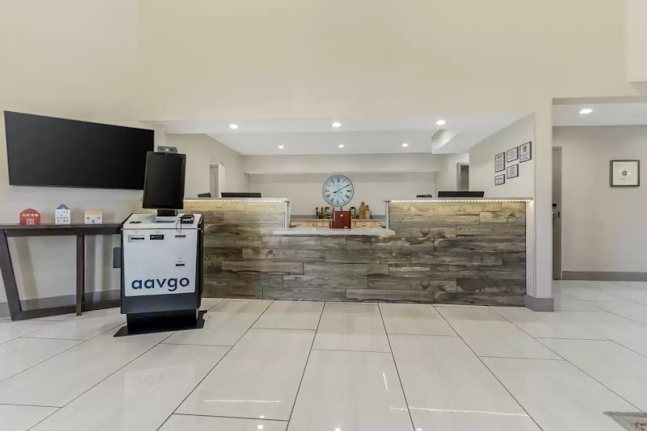 Photo of Country Inn & Suites by Radisson, Vallejo Napa Valley, CA