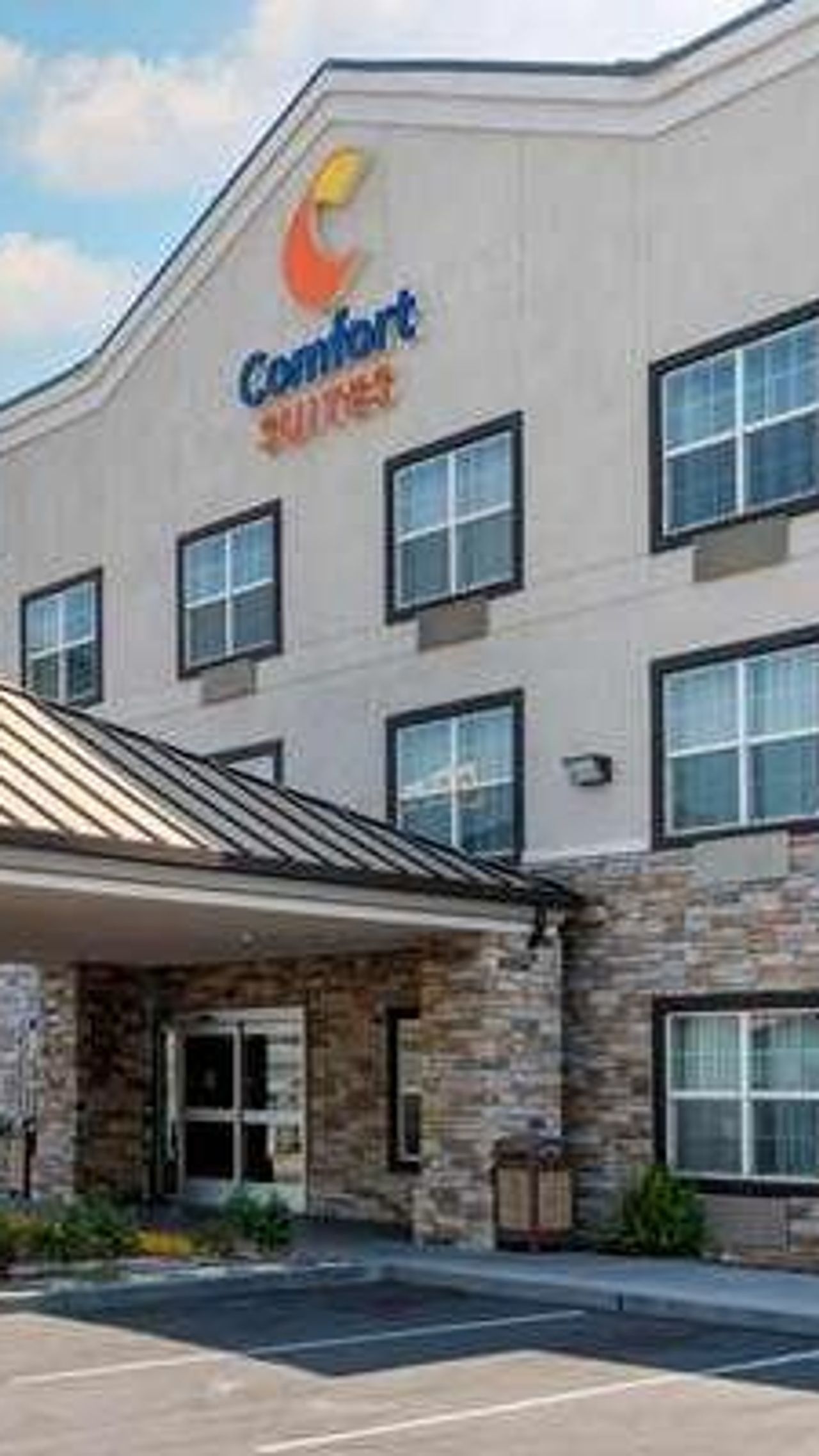 Photo of Comfort Suites Downtown Sacramento