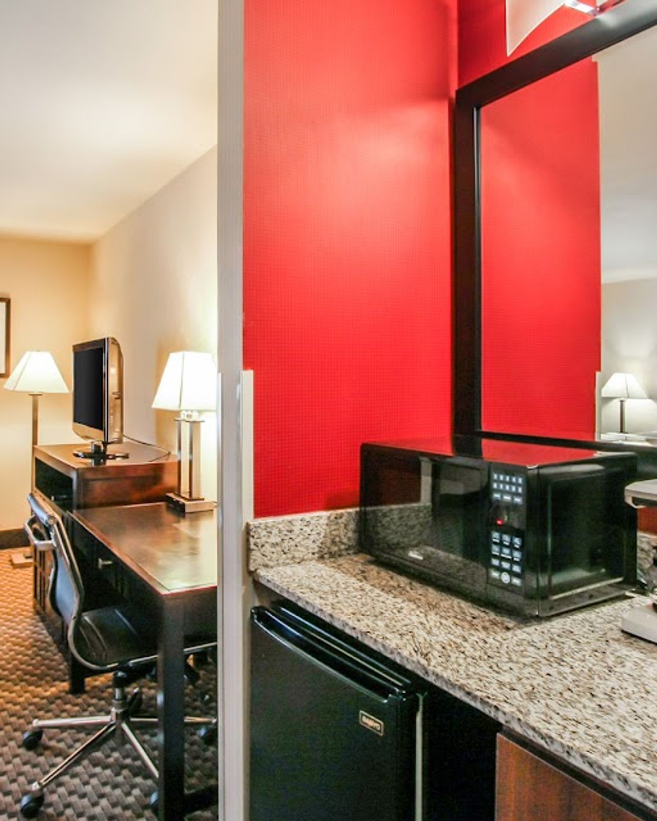 Photo of Comfort Inn Troutdale-Portland East