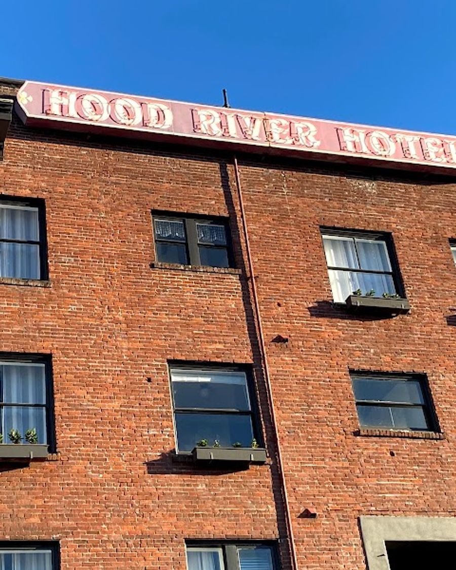 Hood River Hotel