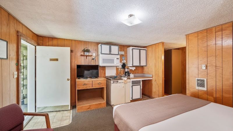 Photo of Birch Glen Lodge and Motel