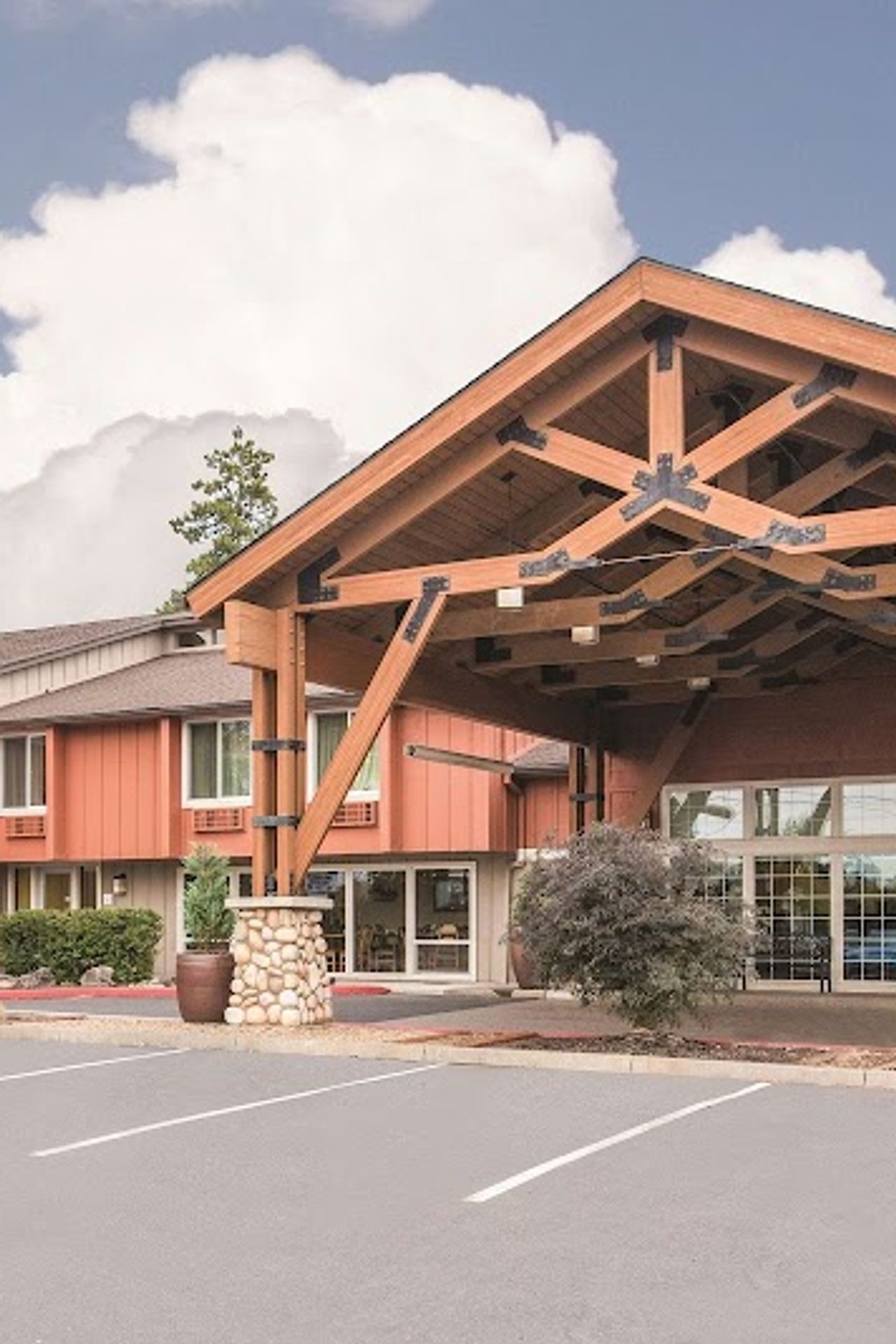 Photo of La Quinta Inn by Wyndham Bend